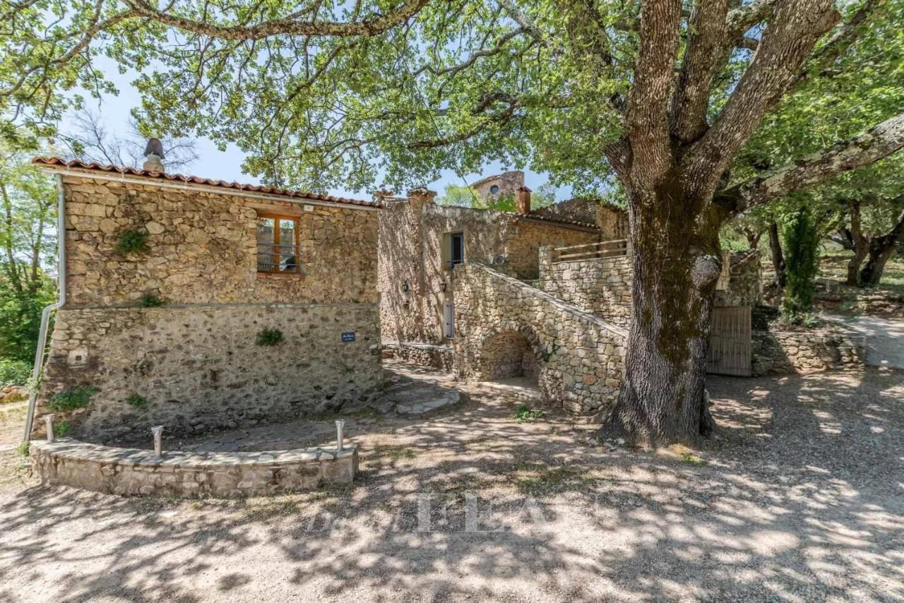 Вілла Domaine Des Bruguieres Entrecasteaux Екстер'єр фото