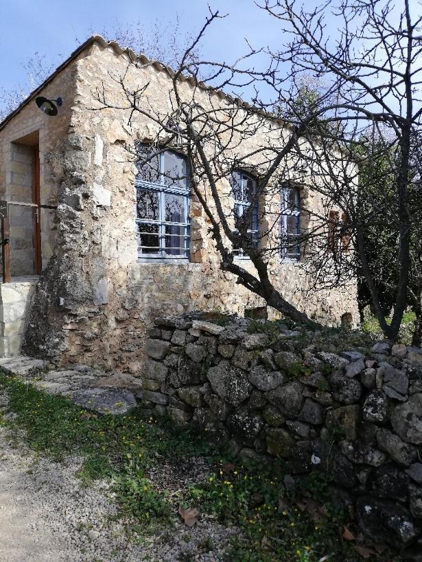 Вілла Domaine Des Bruguieres Entrecasteaux Номер фото