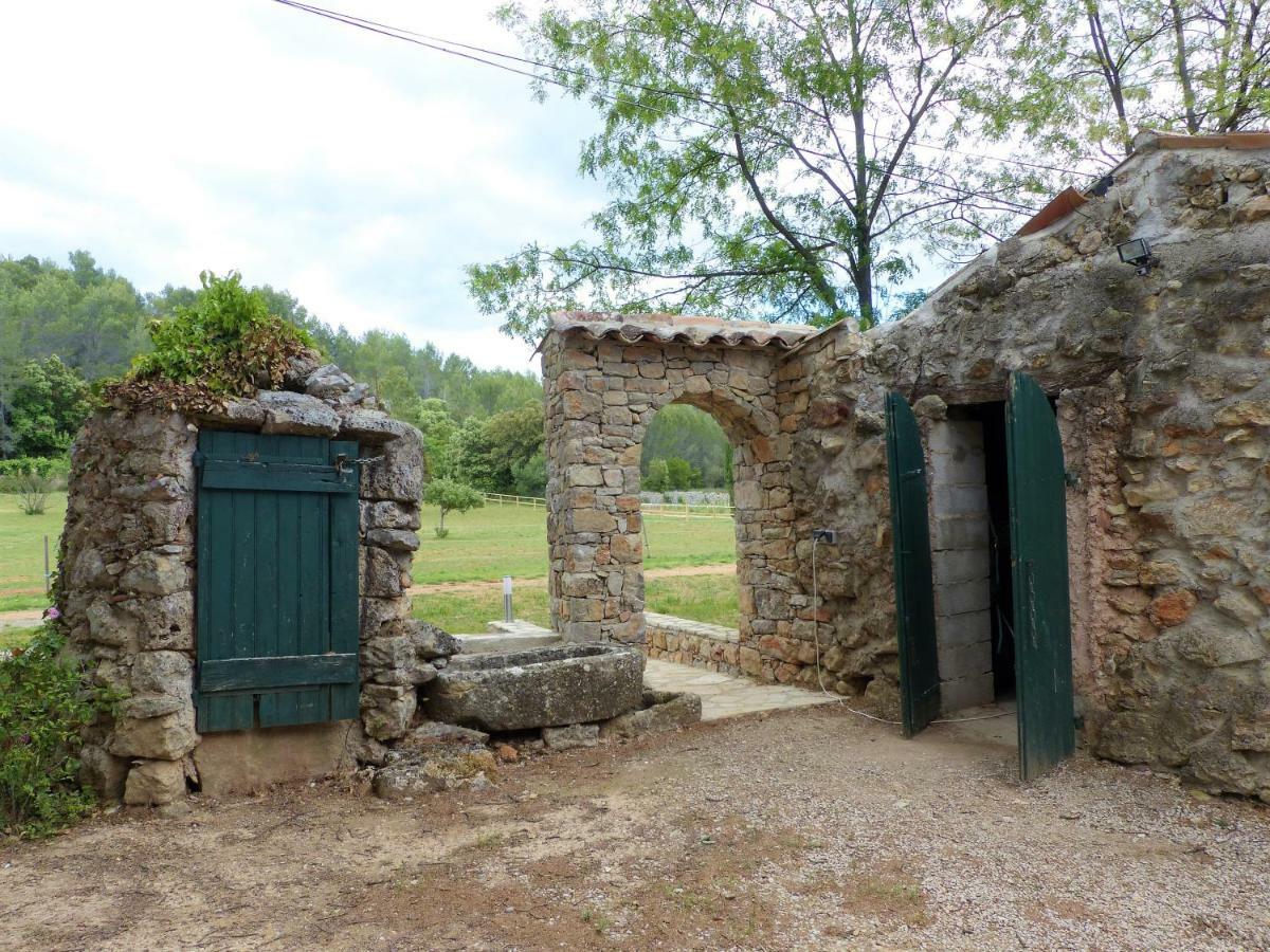 Вілла Domaine Des Bruguieres Entrecasteaux Екстер'єр фото